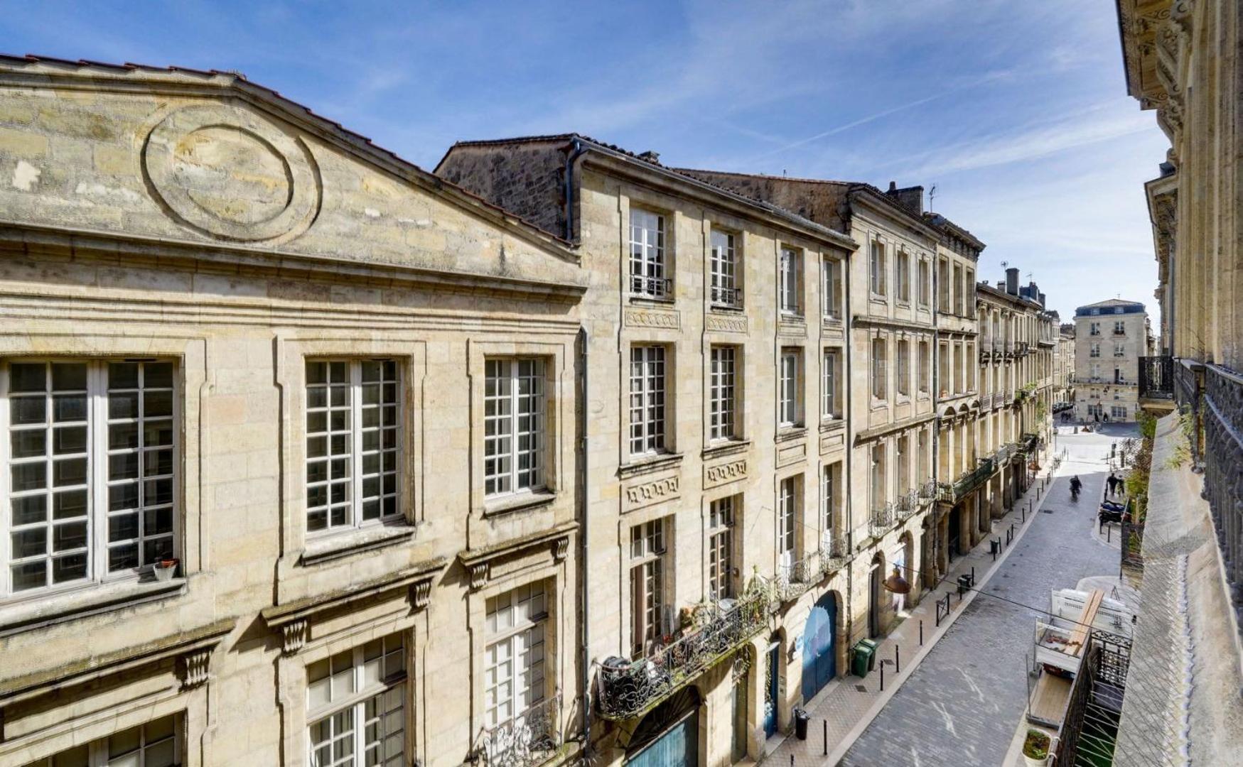 Charming Apartment In The Heart Of Bordeaux Exterior photo